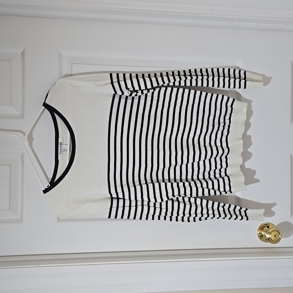 Forever 21 Sweater